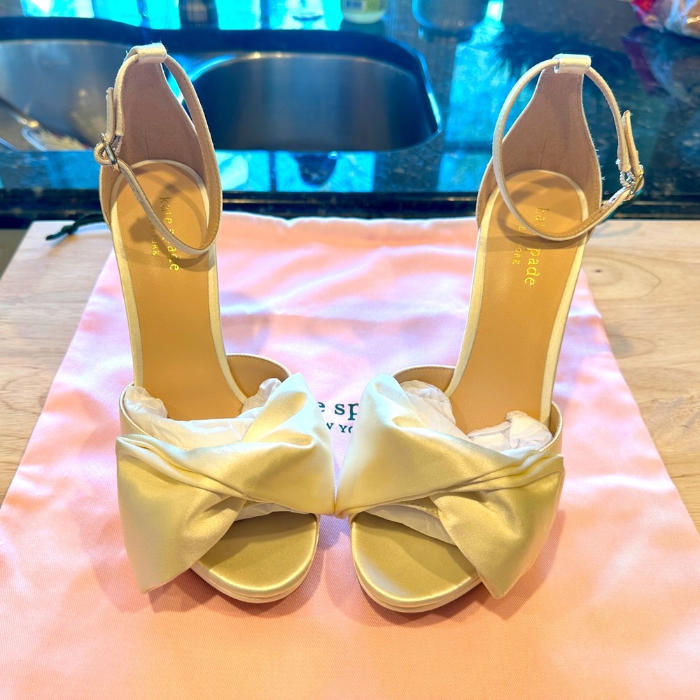 For Sale: Brand New Ornate Kate Spade Bridal Bow Designer Shoes